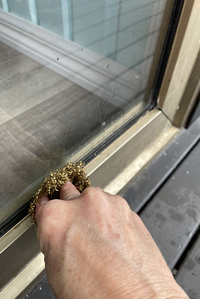 How to Remove Paint from Aluminium Window Frames